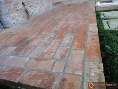 aia in mattoni a mano 18