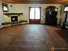 Visualizza album foto:&nbsp;Pavimento rustico in tavella gialla e rossa (14&nbsp;)