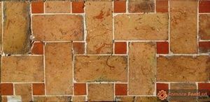 stuoia tavella gialla con tozzetto rosso