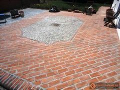 Visualizza album foto:&nbsp;Pavimento con listello in cotto (12&nbsp;)