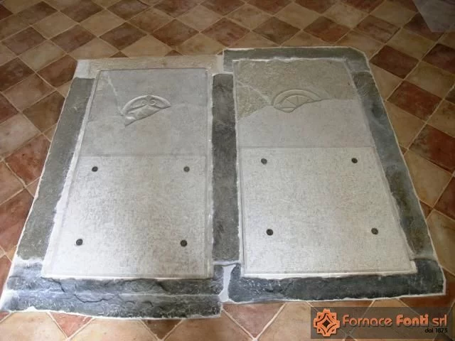 Restauro di pavimentazione a scacchiera con tavella rossa e gialla