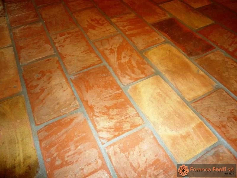 Restauro con tavella a mano lavata