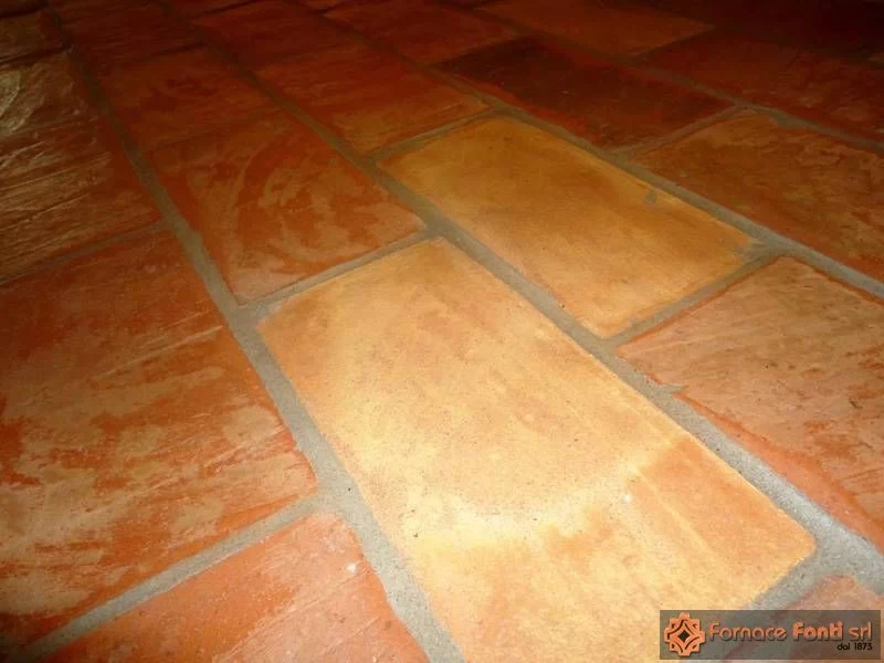Restauro con tavella a mano lavata