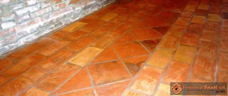 Restauro con tavella a mano lavata