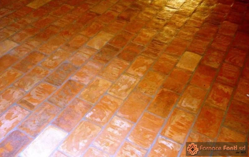 Restauro con tavella a mano lavata